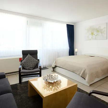 Sh 86 Ostseekajuete * Laboe